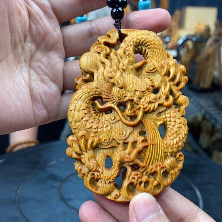 柏木（崖柏）手把件龙牌