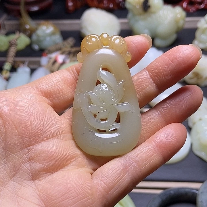 和田玉未镶嵌挂件