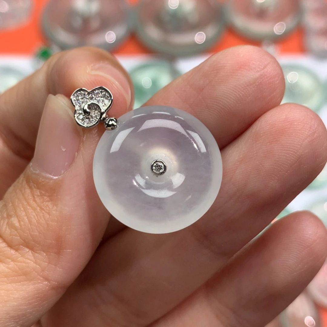 翡翠18K金镶嵌颈饰23