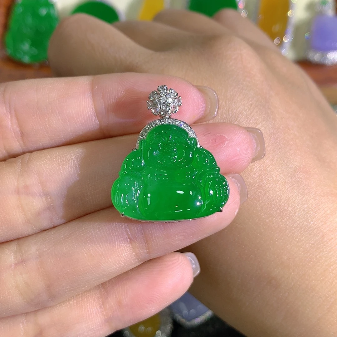 翡翠18K金镶嵌颈饰佛公