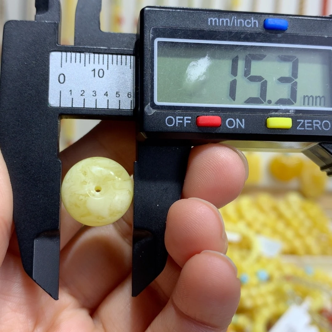 蜜蜡未镶嵌裸石配饰