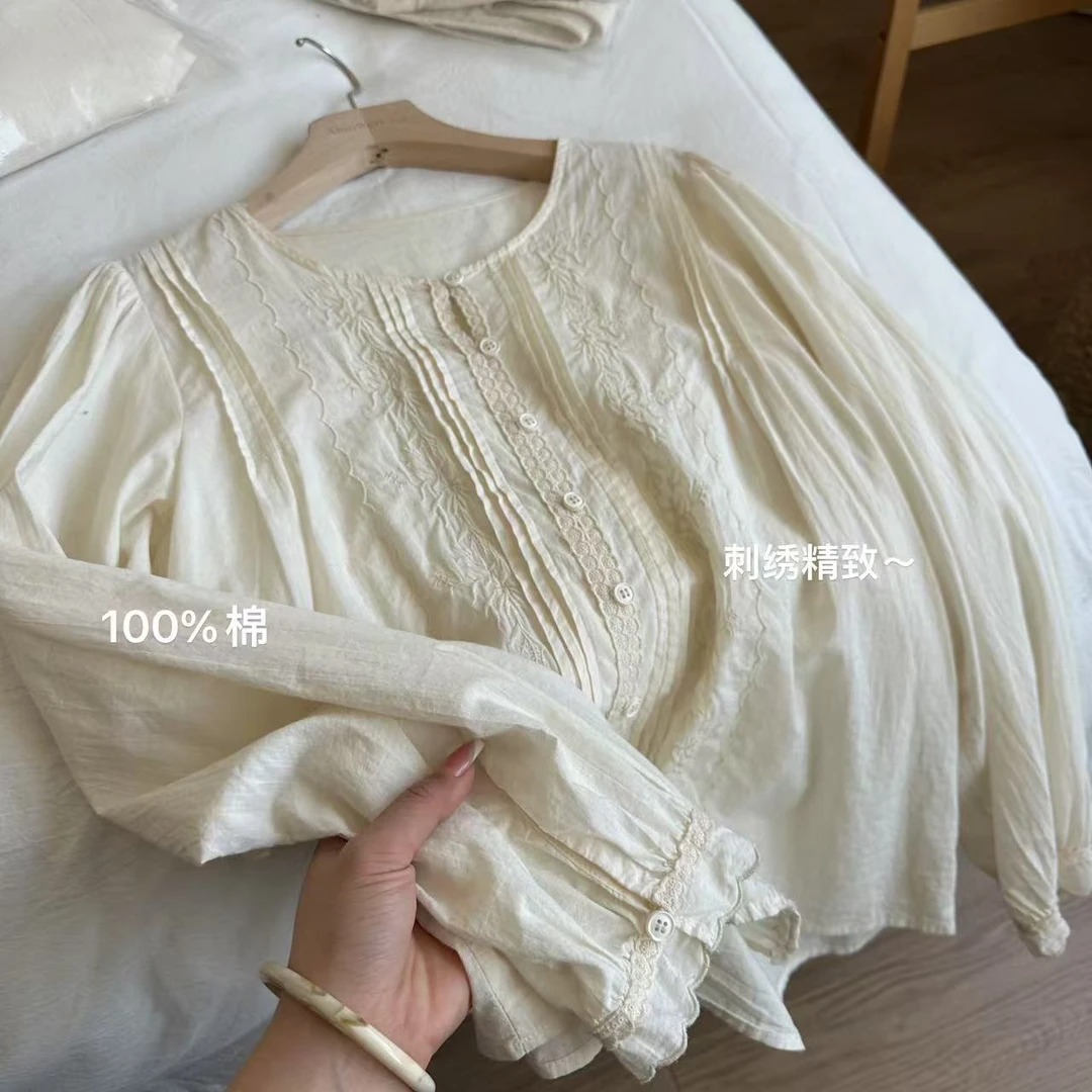 S003-太高级啦~法式复古杏色圆领绣花衬衫女新款宽松百搭长袖衬衣