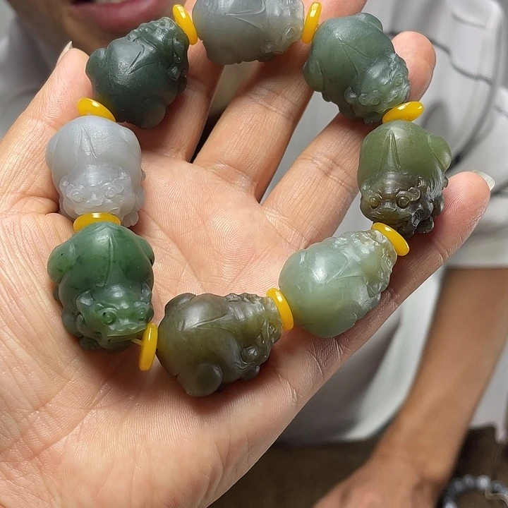 未镶嵌和田玉挂件