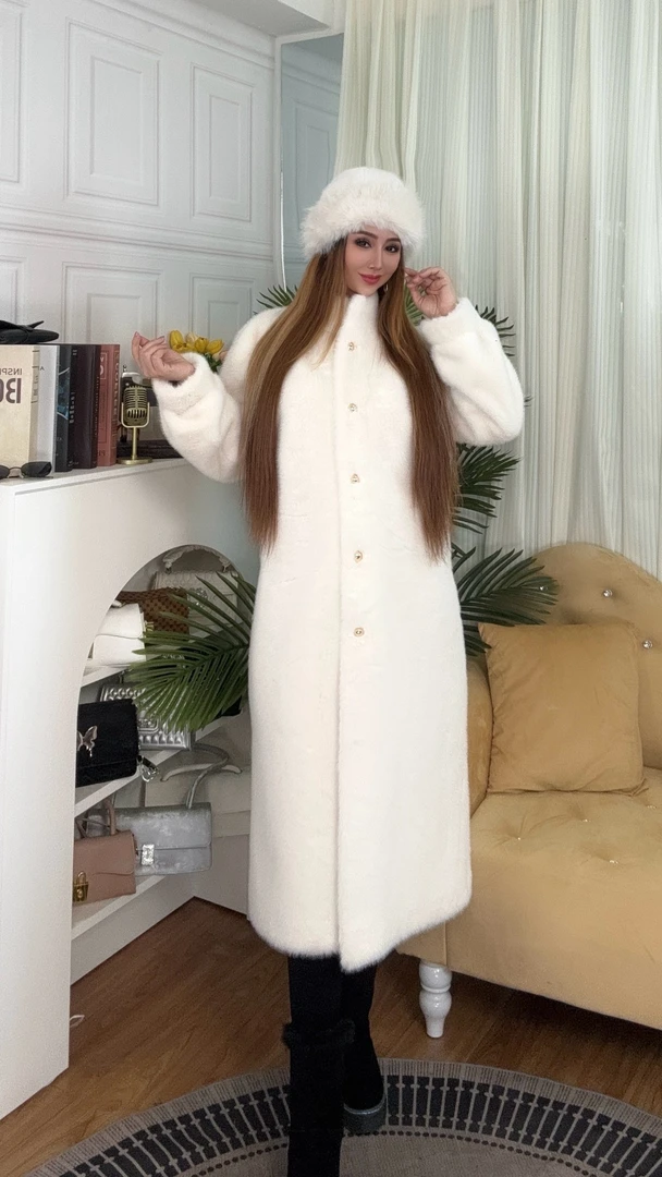 新疆包邮2025域美家爆款百搭小金口中长款大衣