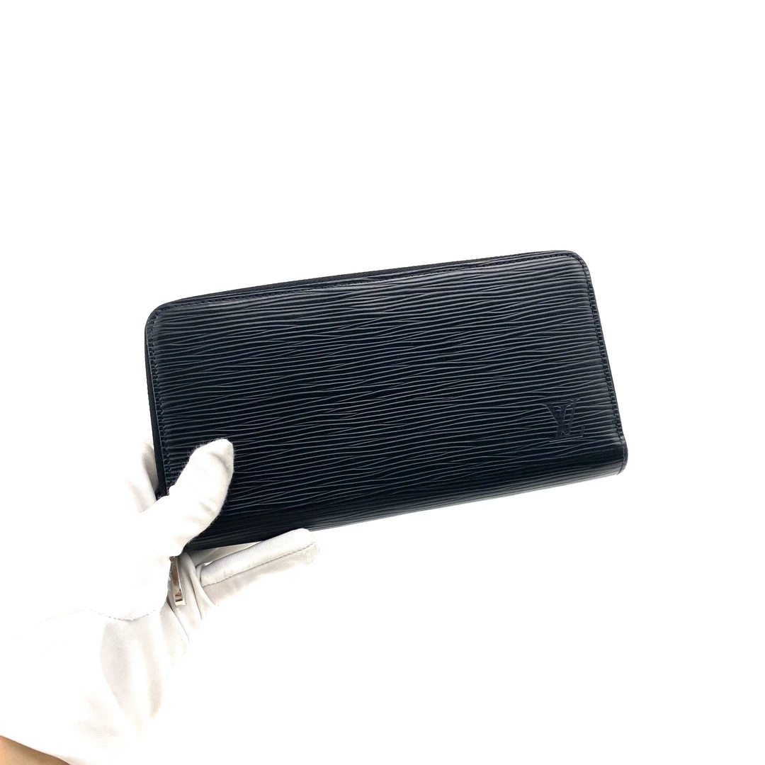 99新 LV 99新 LV 黑色水波纹拉链钱包 尺寸20/10