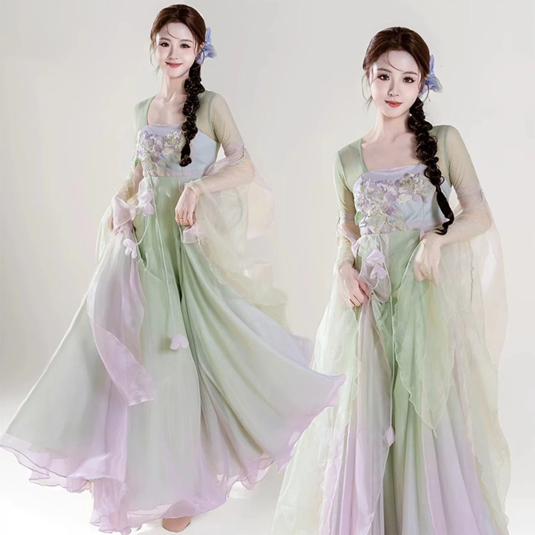 2025新款中式古风演出服古典舞蹈服飘逸仙气连衣裙纱衣汉服大裙摆