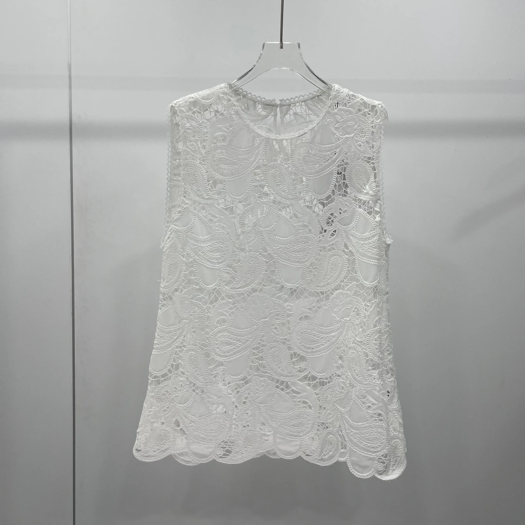 艾家2025 新款。简单洋气百搭显瘦蕾丝上衣5034