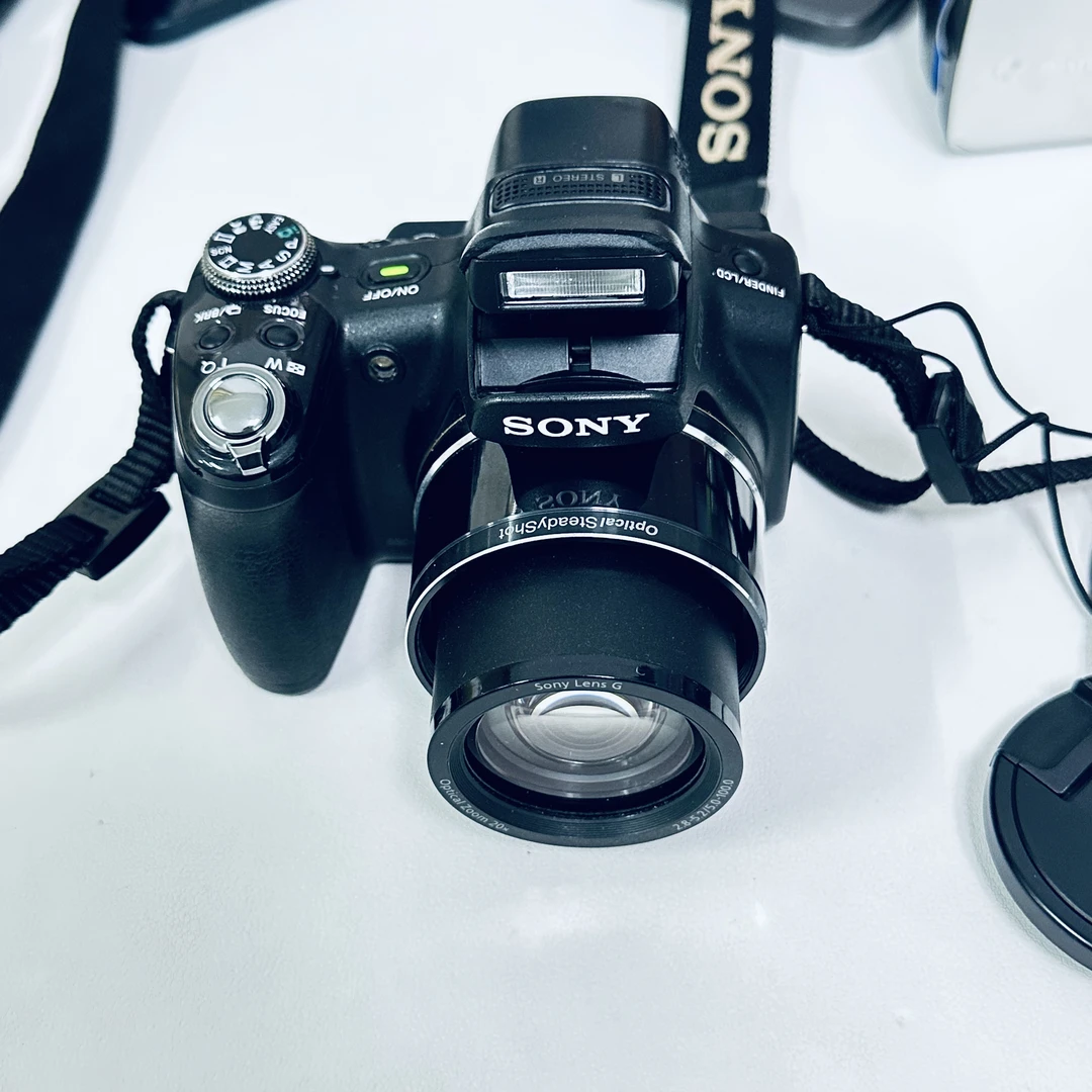 9新 Sony/索尼 hx1大长焦90度翻转屏20倍光变色彩感好可玩性高