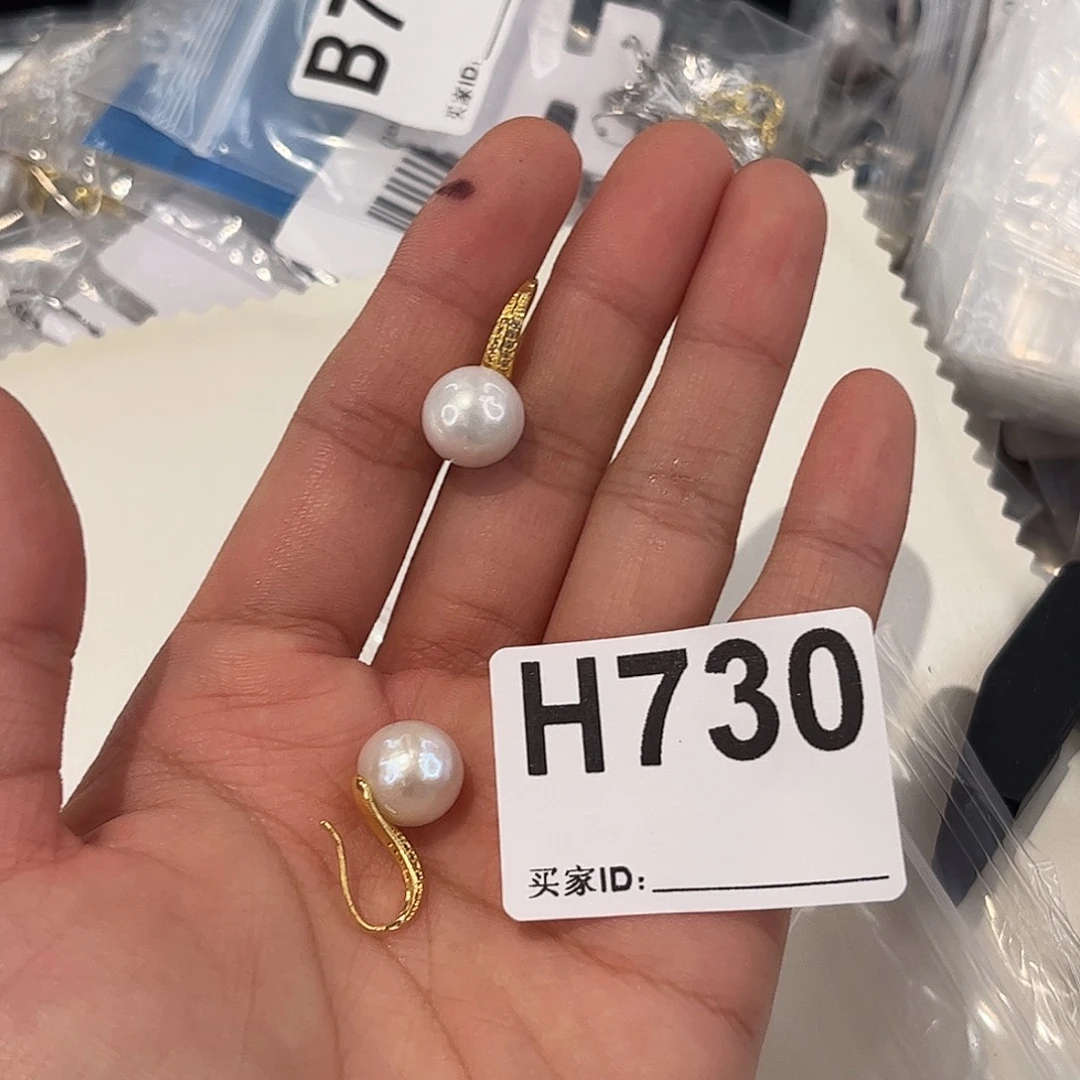 淡水珍珠合金耳饰