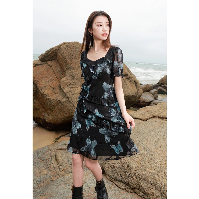 【商城专享】三彩大码女装夏季法式方领蝴蝶印花连衣裙短袖荷叶边