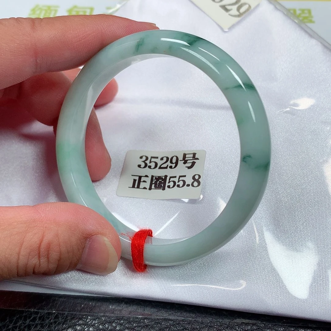 【闪购商品】未镶嵌手镯翡翠3529号