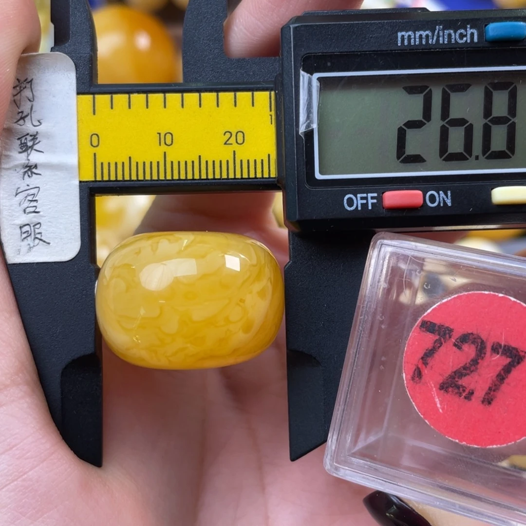 蜜蜡未镶嵌珠宝奇石微瑕