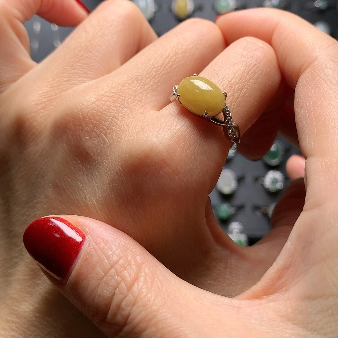 翡翠颈饰银S925镶嵌戒指