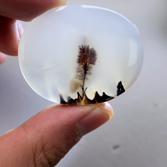 玛瑙/玉髓颈饰未镶嵌行***止