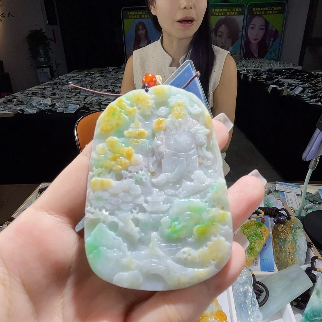 颈饰未镶嵌翡翠一个