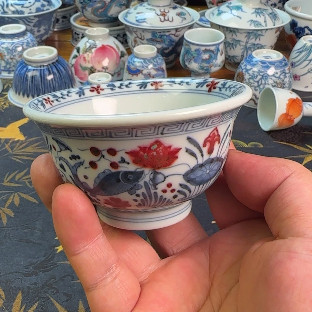 福利釉里红鱼藻压手杯