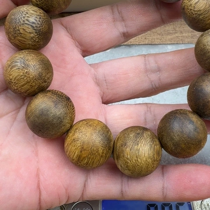 前***。沉香手串乌身手串22克