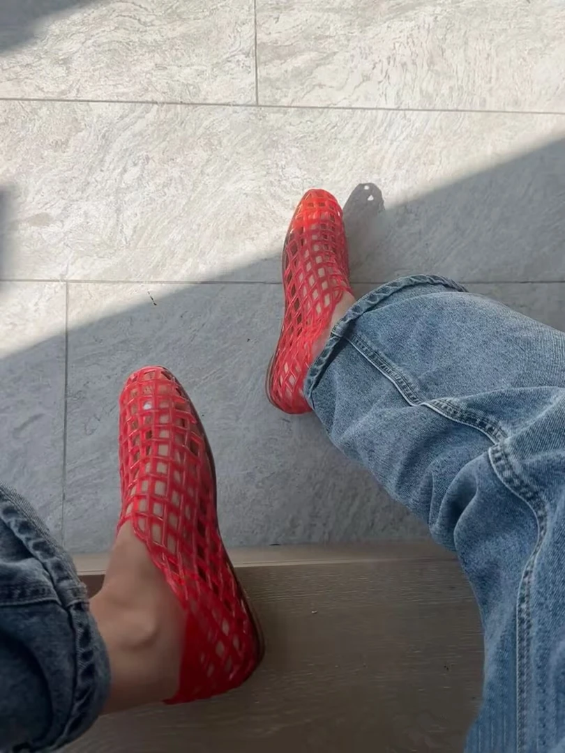 洞洞鞋新款2025平底女款爆款欧美防滑外穿包头夏季女款凉鞋镂空