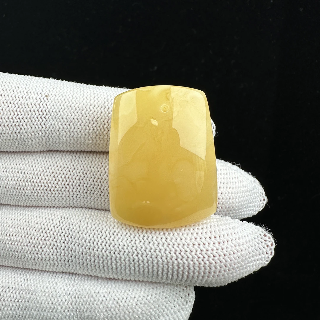 Y6929天然原矿蜜蜡 满蜡飘花无事牌 25*32*16mm抖音基地质检发货