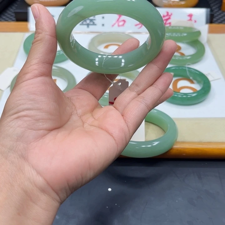 未镶嵌手镯石英质玉用****6