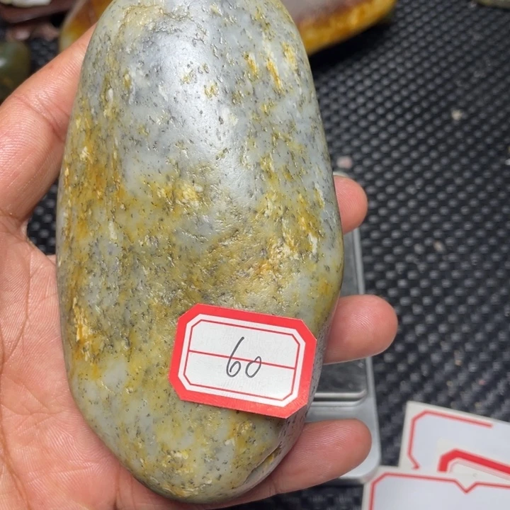 颈饰未镶嵌和田玉60