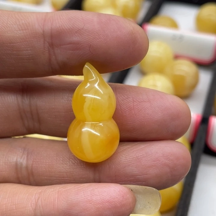 未镶嵌琥珀裸石葫芦