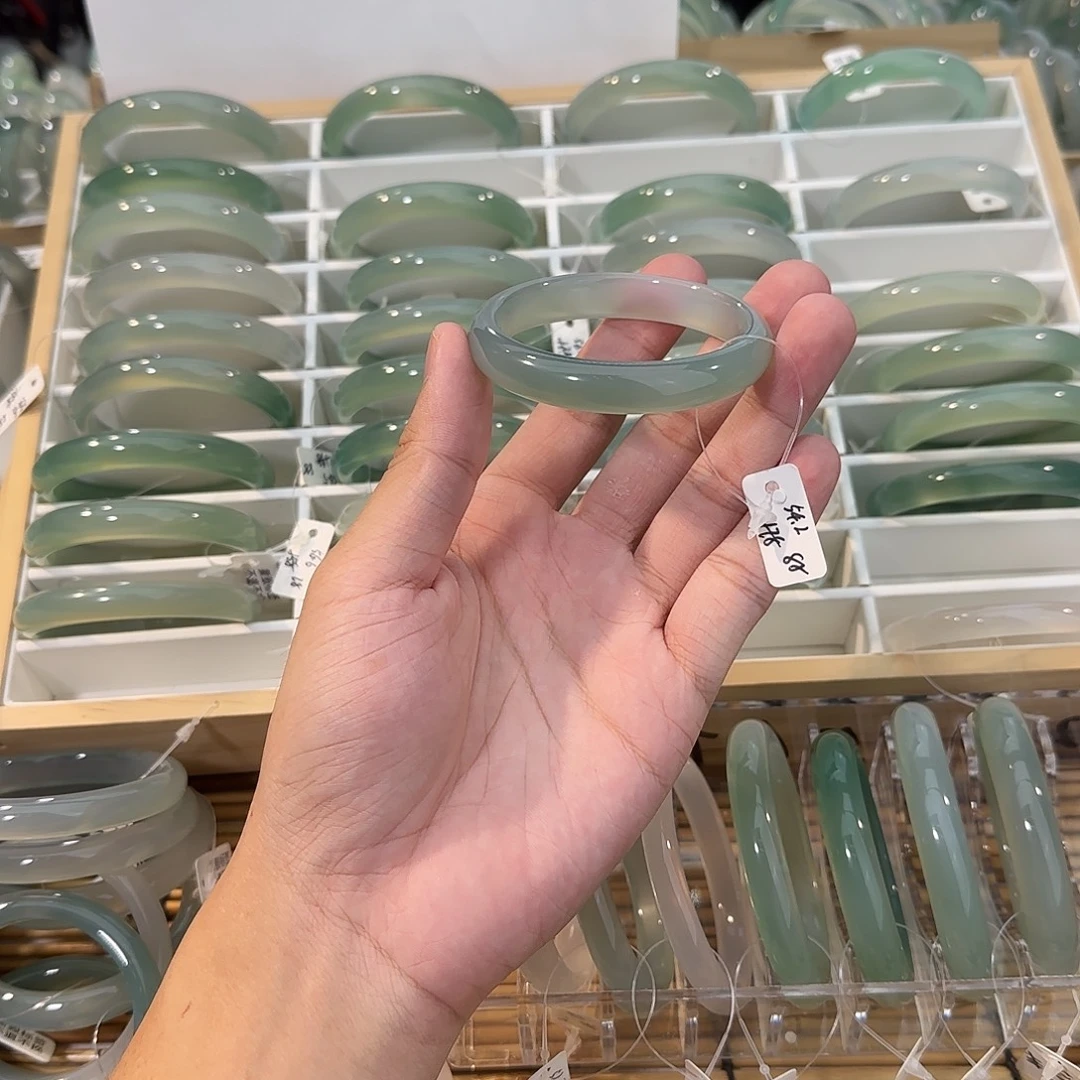 玛瑙/玉髓未镶嵌手镯圈口54.2