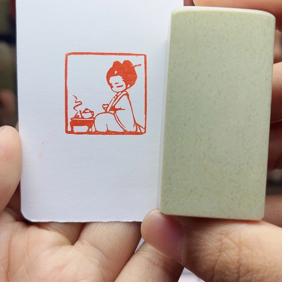 寿山石印石2.5古风品茗女生 手工篆刻
