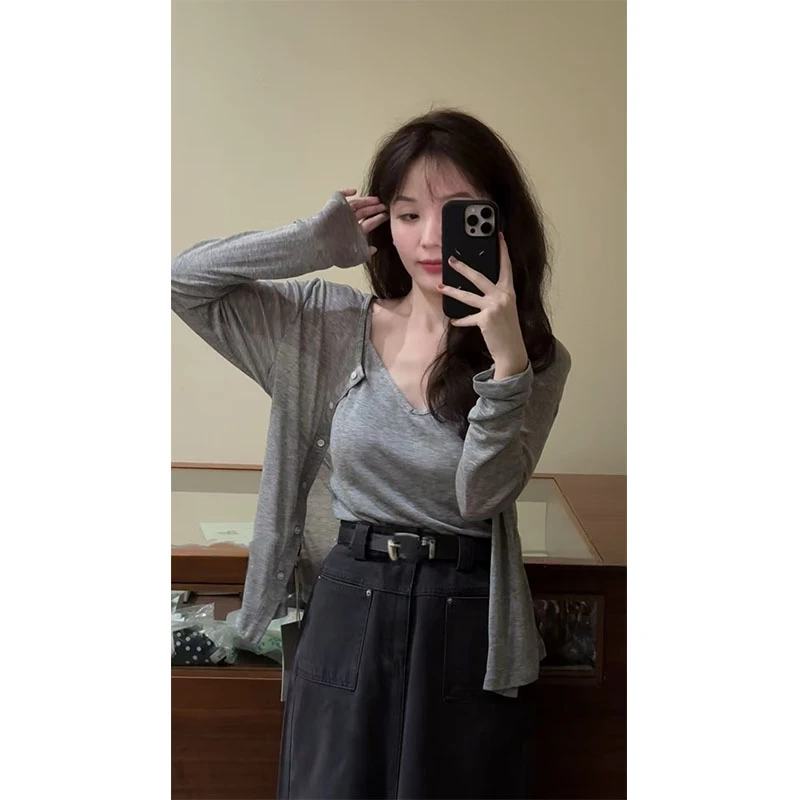 懒人日常通勤穿搭夏季薄款长袖防晒开衫叠穿吊带背心高腰半身裙女