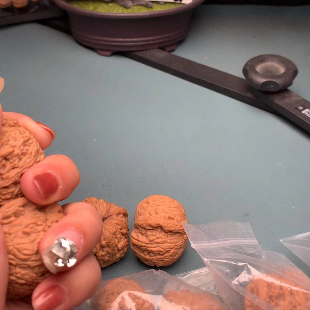 文玩核桃把件全品绣球4041