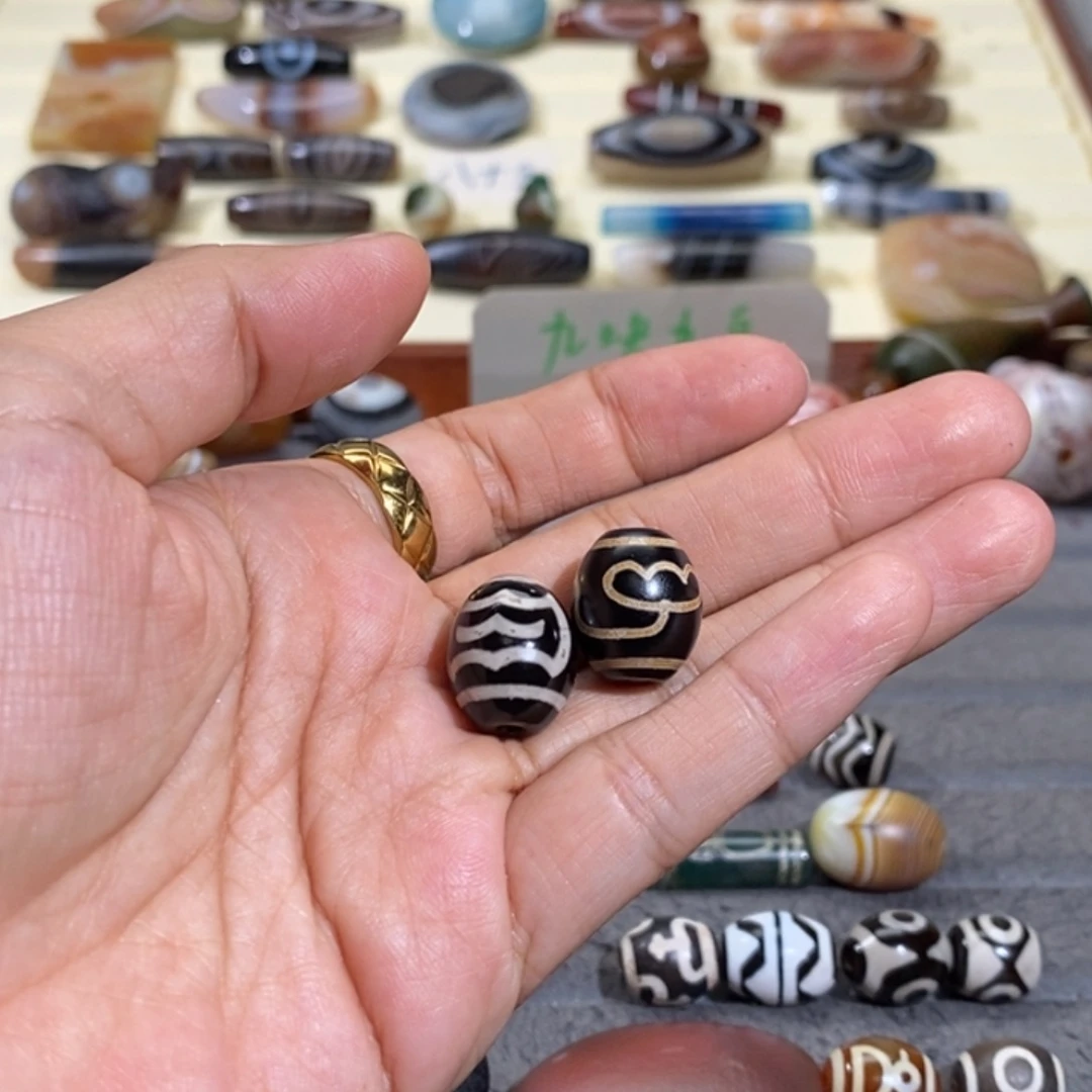 H***H玛瑙/玉髓合金颈饰