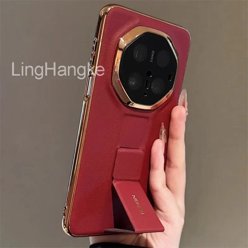 适用华为mate70rs非凡大师手机壳素皮腕带支架70pro 时尚60pro/70