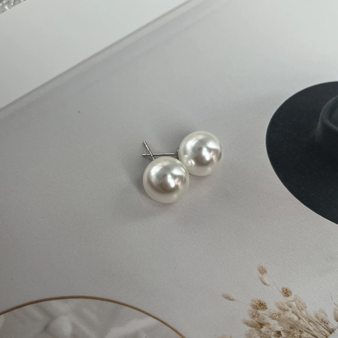 【小茶】8-12mm正圆冷白百搭素耳钉+925银针 贝珠