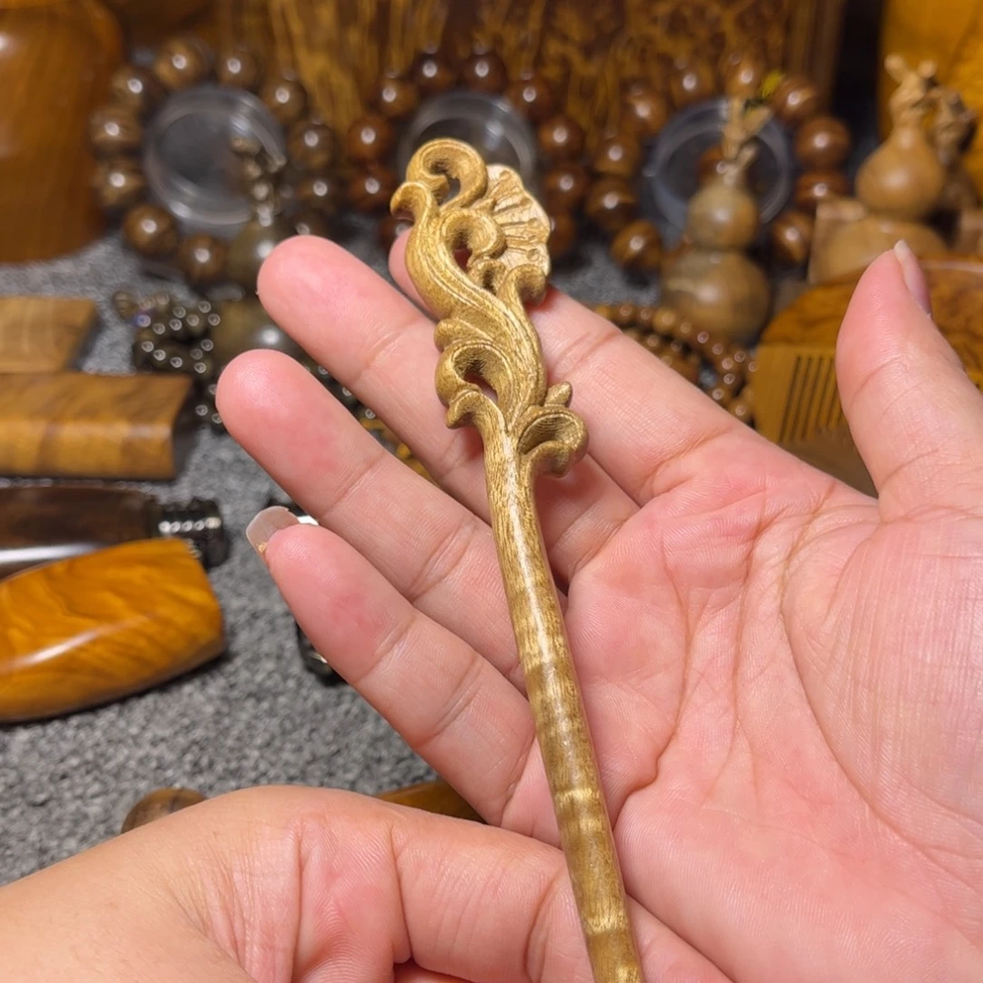 金丝楠发簪花纹小叶