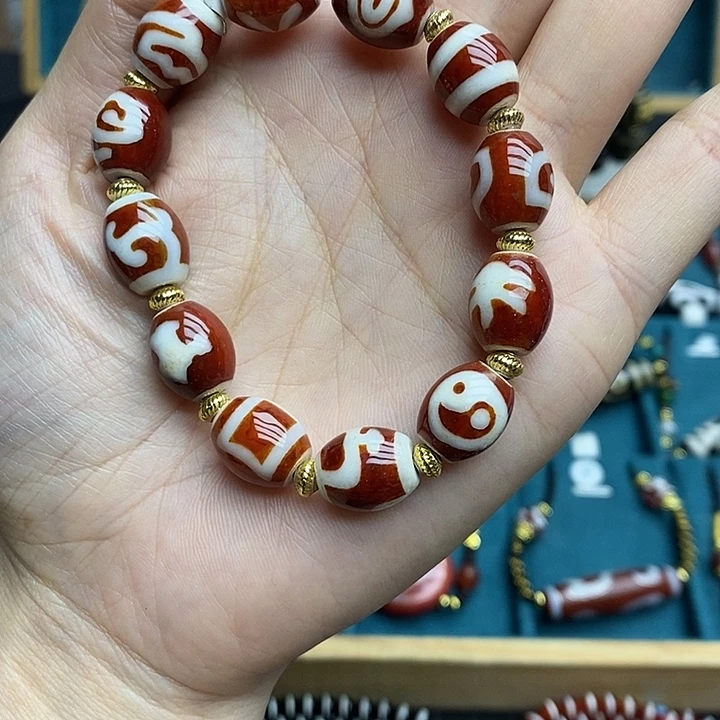 玛瑙/玉髓（覆膜）合金颈饰