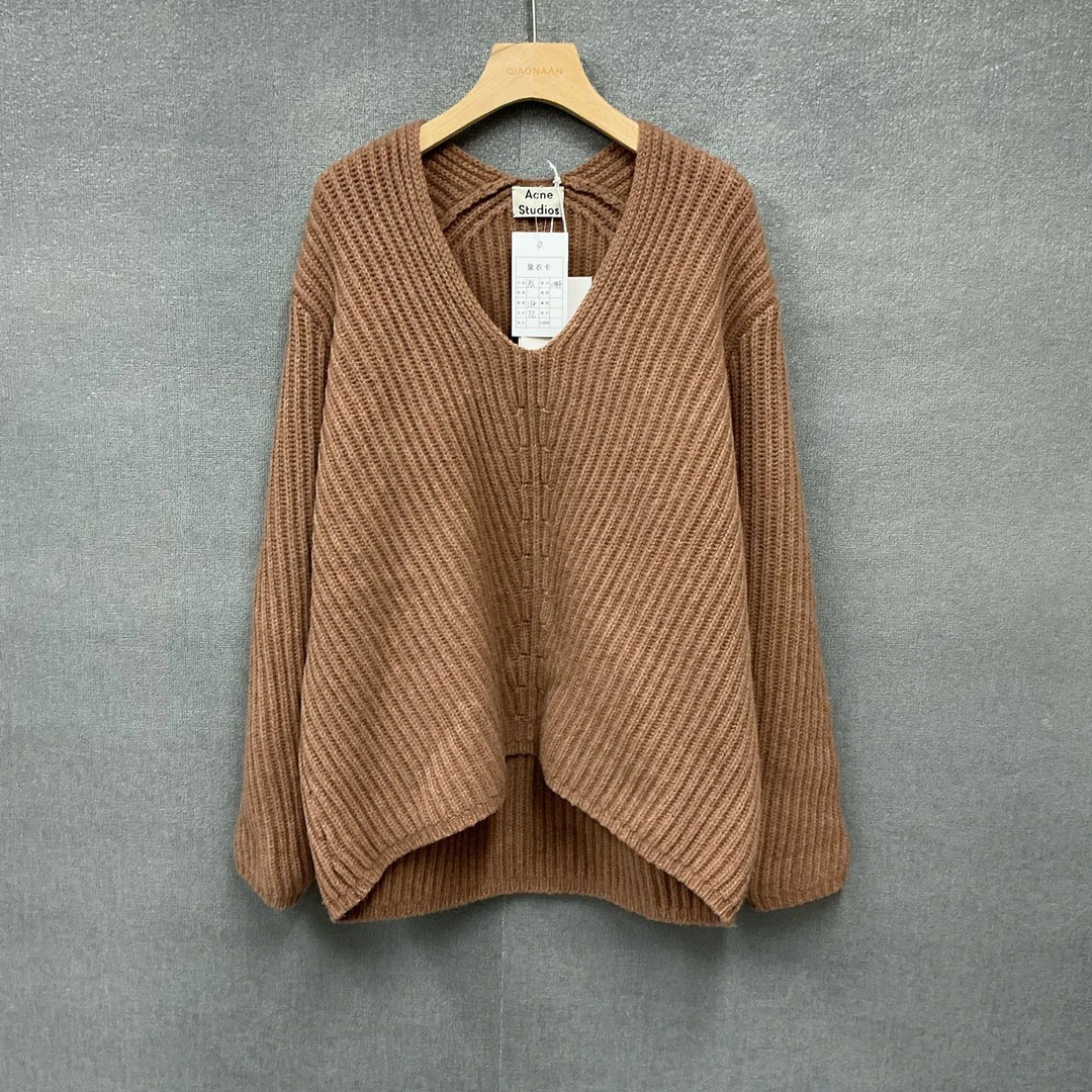 全新未使用 Acne studio V领100%羊毛针织毛衣 全新带吊xs码