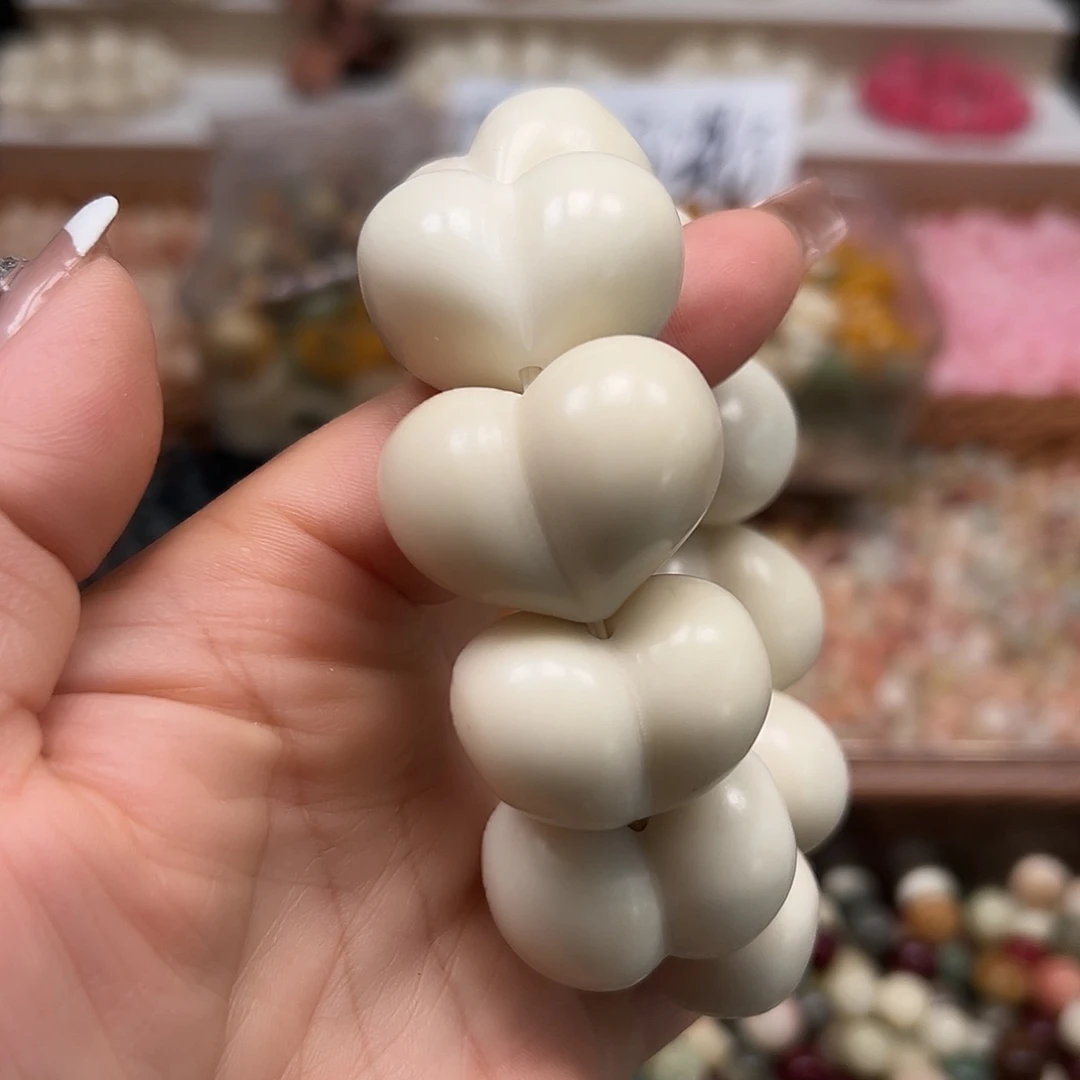 手串菩提根/象牙果瑕疵卡31左右白色屁桃10颗表面有裂