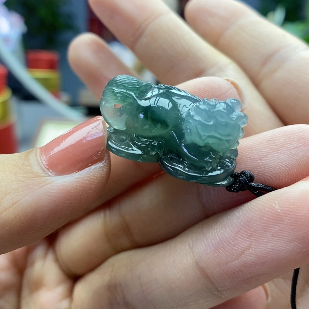 翡翠未镶嵌颈饰吊坠34