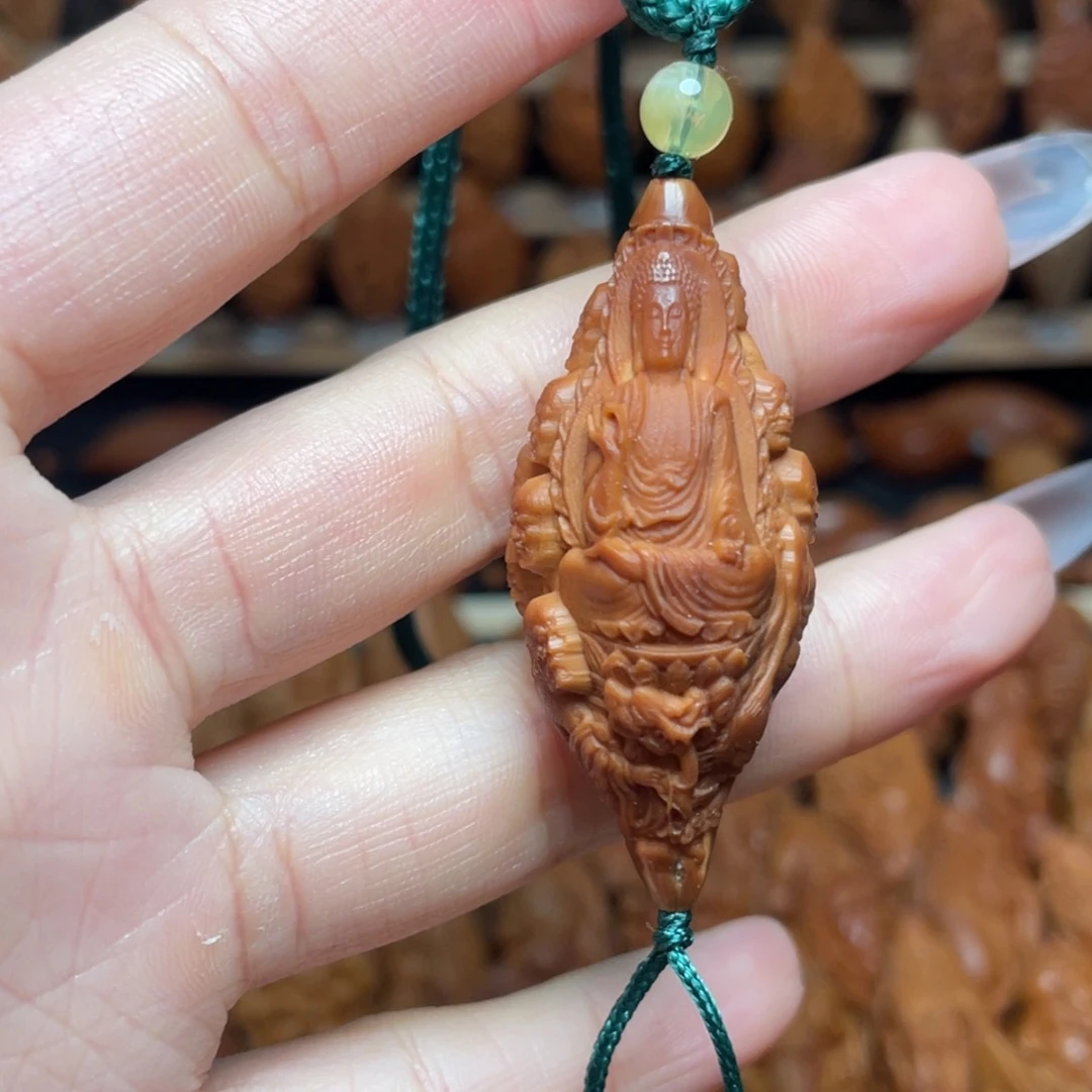 把件橄榄核十八罗汉拜如来