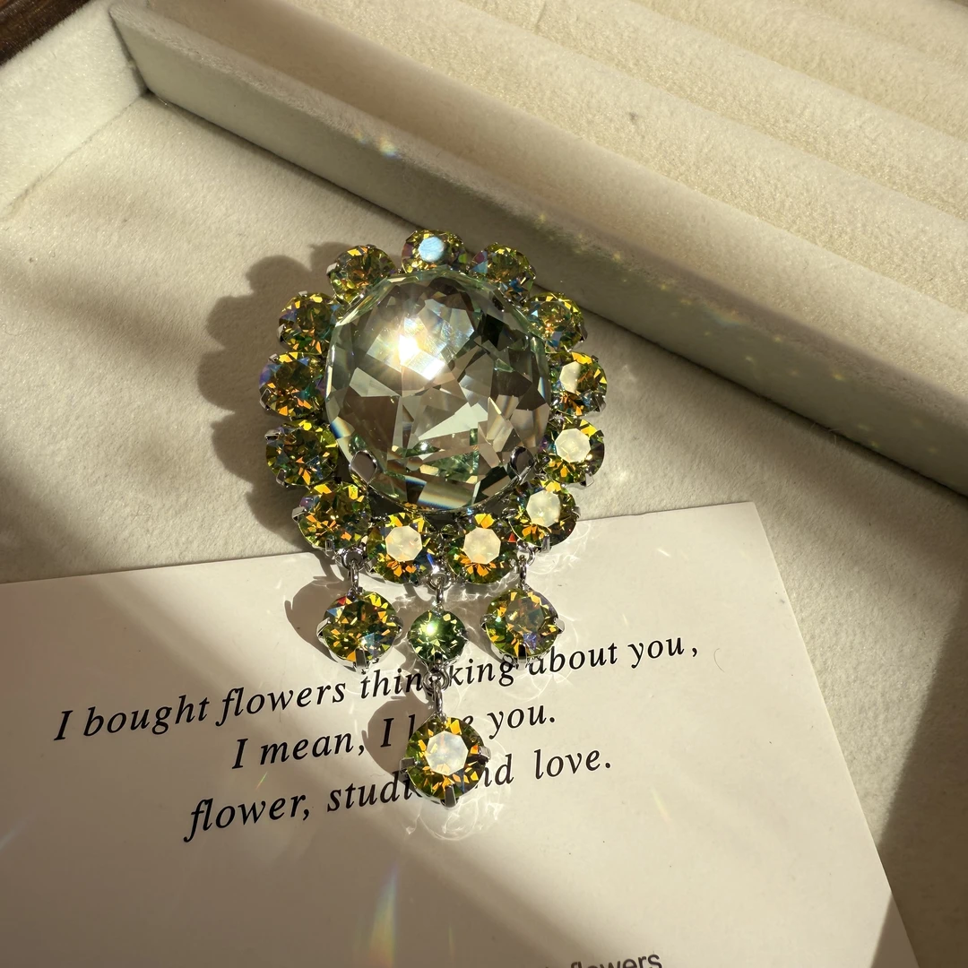 铜合金胸针 正版施华洛异形绿色水晶流苏现在1030