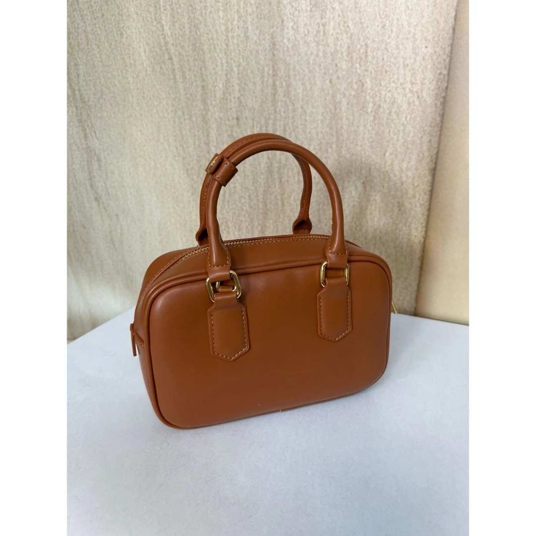 时尚新款真皮女包小手提包 0143 棕色 方