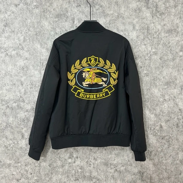 95新 BURBERRY/博柏利 黑色徽标休闲外套