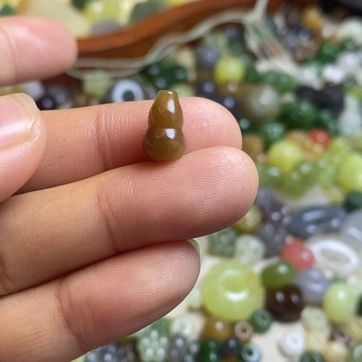 和田玉（糖玉）配件未镶嵌