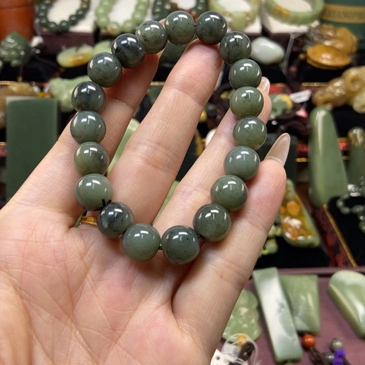 未镶嵌手串岫岩老玉（透闪石质玉）