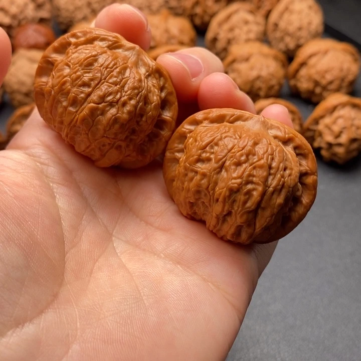 把件文玩核桃40血麒麟