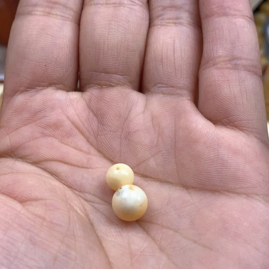 裸石琥珀未镶嵌蜜蜡圆珠