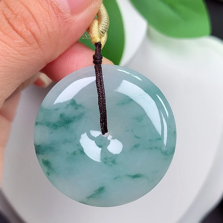 颈饰未镶嵌翡翠平安扣 35.8x6.0mm