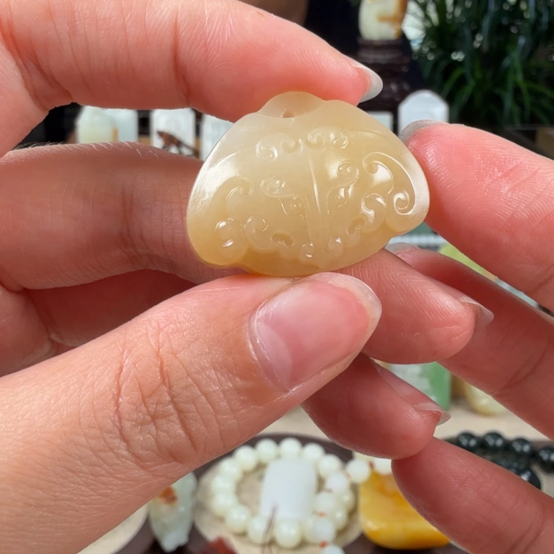 ****励颈饰未镶嵌和田玉