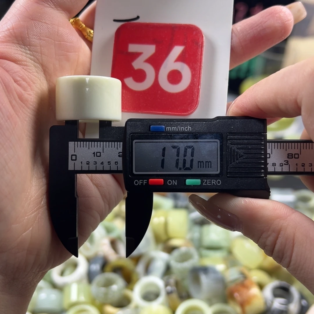 蛇纹石玉未镶嵌戒指