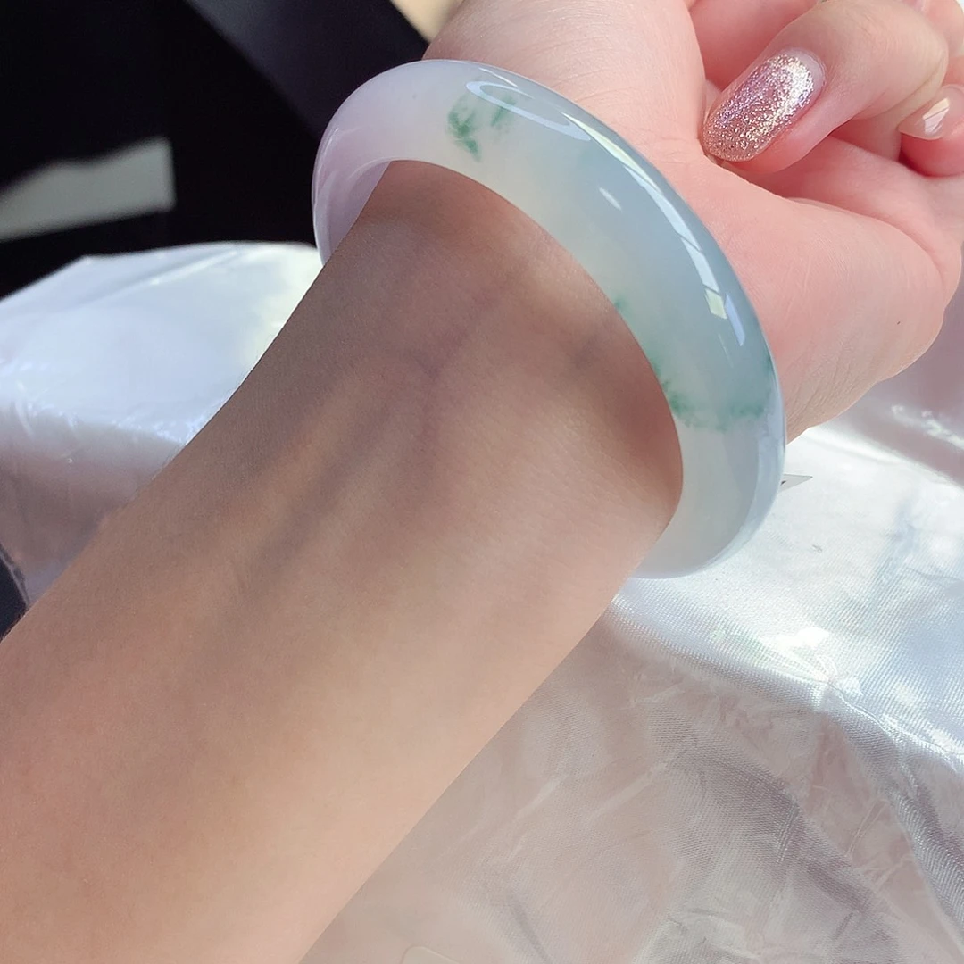 未镶嵌手镯翡翠天然A货翡翠54/55淡春彩飘花